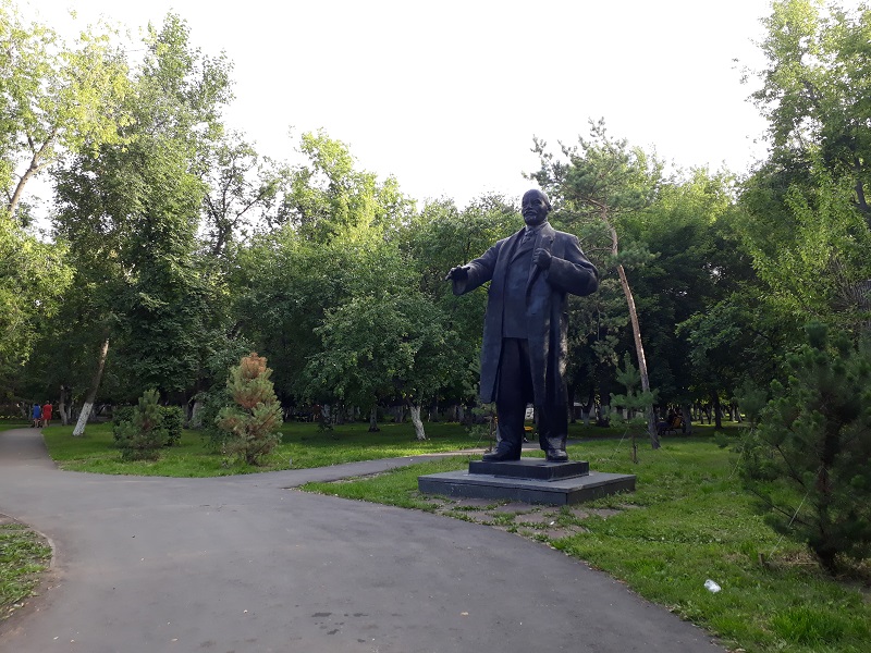 Найти в Петропавловске достойное место памятникам Ленину и Куйбышеву просят коммунисты