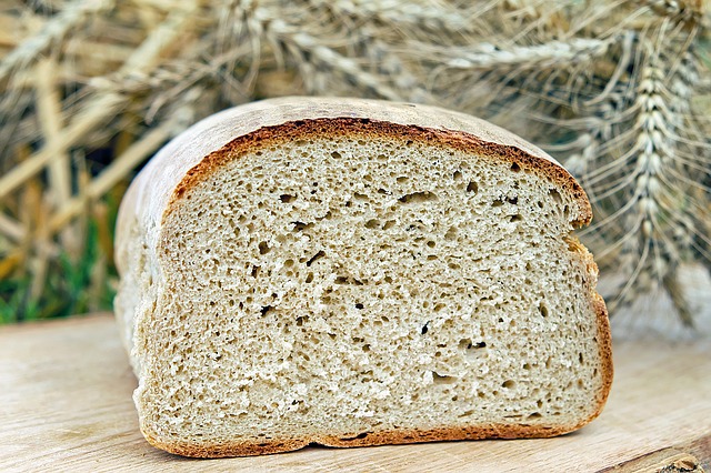 Почему жители сёл Северного Казахстана не могут купить хлеб?