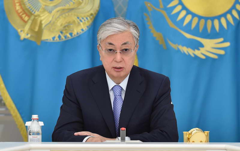 Президент Казахстана ужесточил меры изоляции