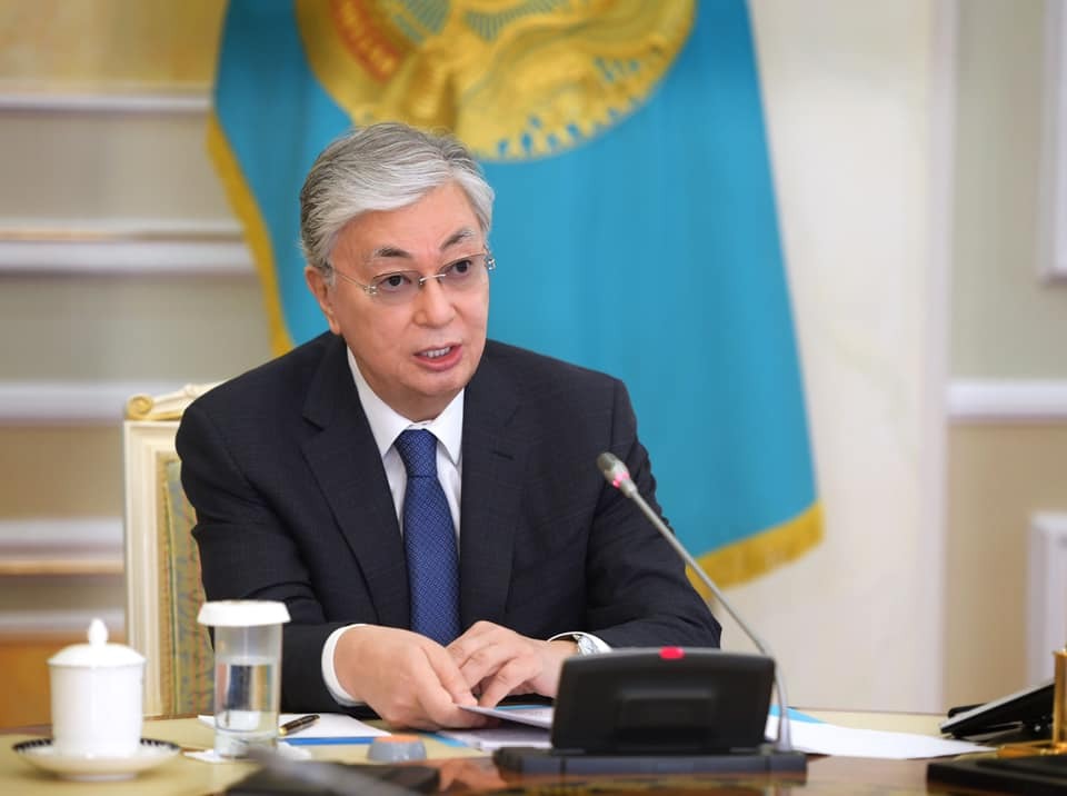 Токаев продлил режим ЧП в Казахстане до конца апреля