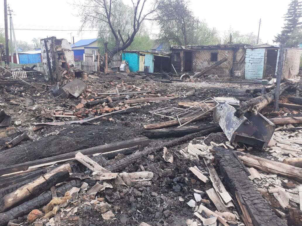 Сельская месть: на севере Казахстана мужчина сжёг дом знакомой