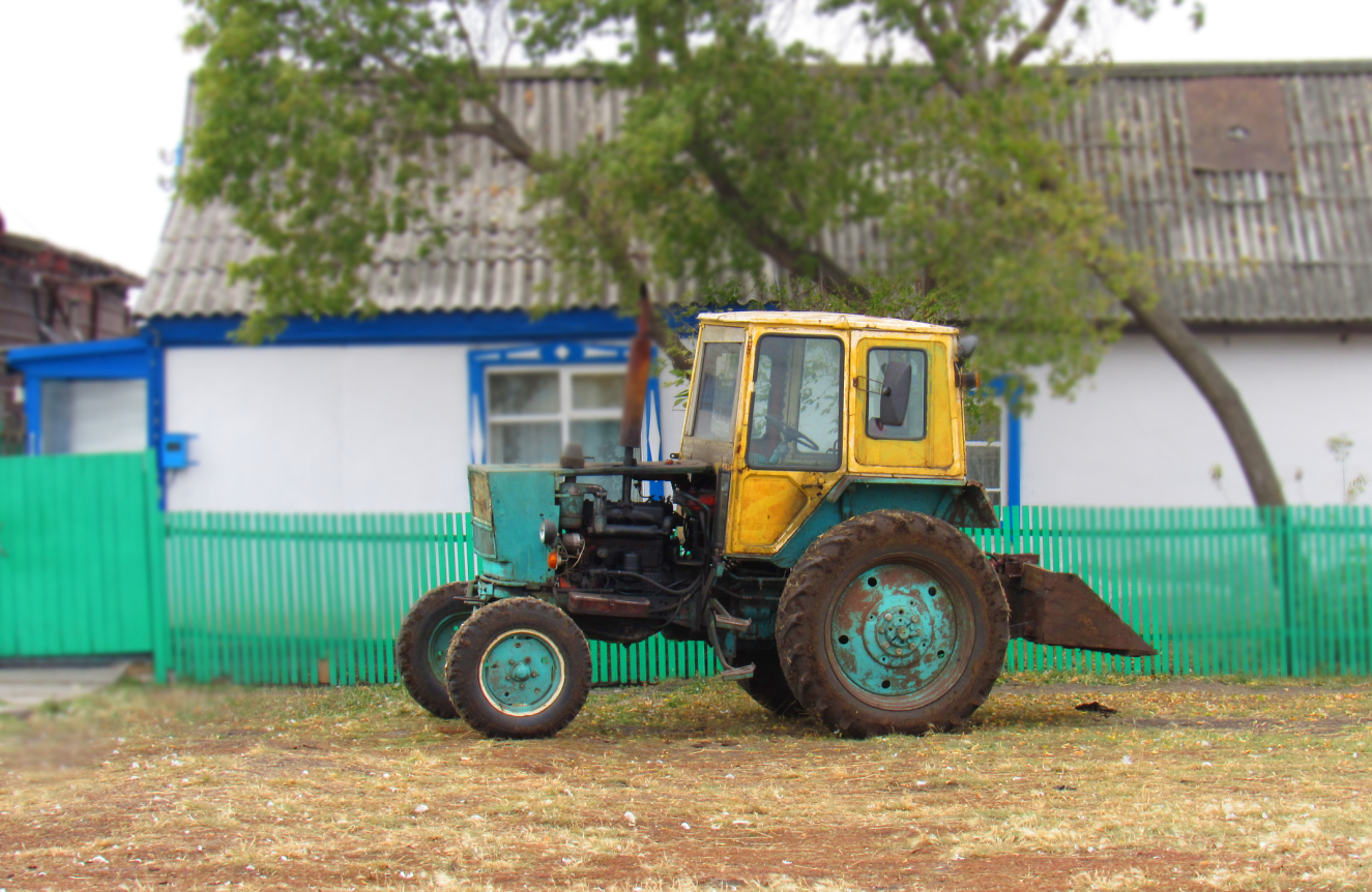 Житель Петропавловска хотел купить трактор через интернет и лишился 750 тысяч тенге