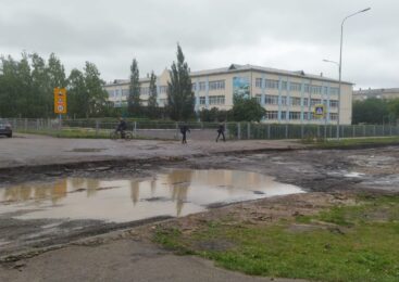 В Петропавловске в ходе ремонта дорог появились бассейны под открытым небом