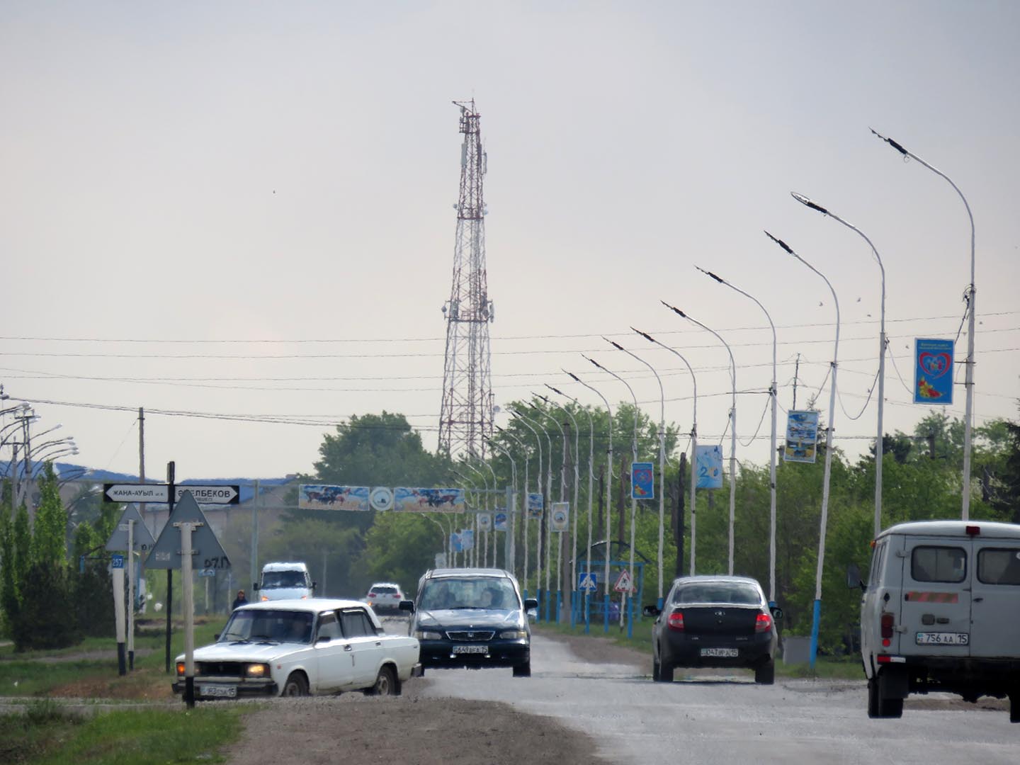 В Казахстане водителей будут лишать прав за езду на незарегистрированном авто