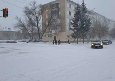 День оладьев: 2 декабря в Петропавловске -2°C, снег, метель, гололёд