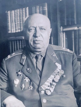 Полковник Л.Д. Сахаров, 1970 год